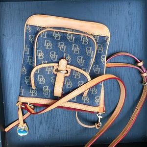 Crossbody bag